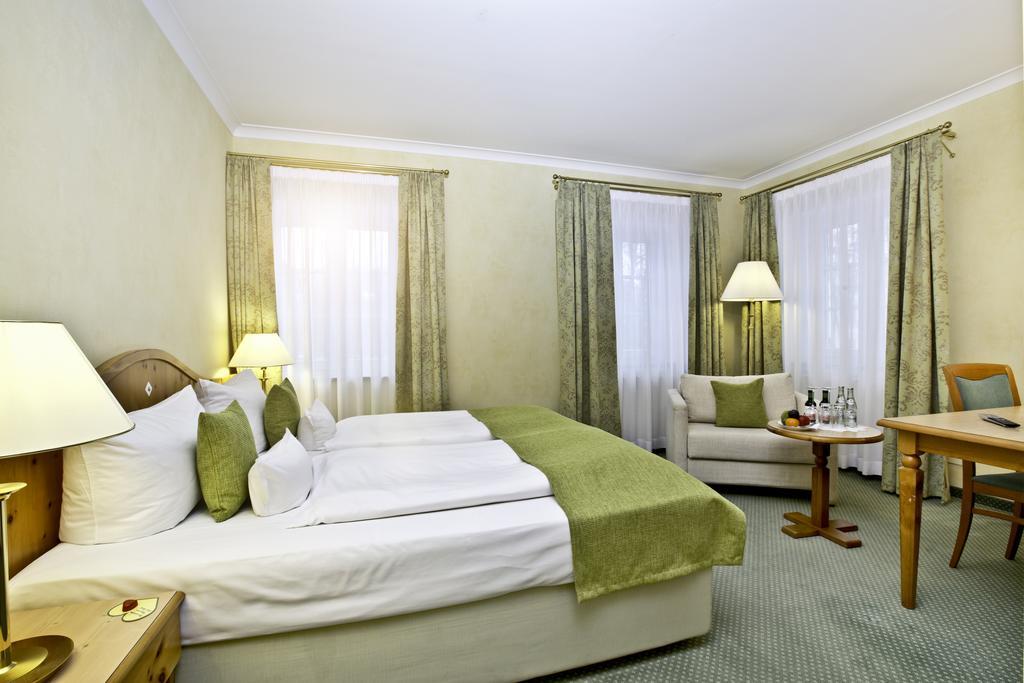 فندق ميونيخفي  فندق فرايسنغر هوف الغرفة الصورة